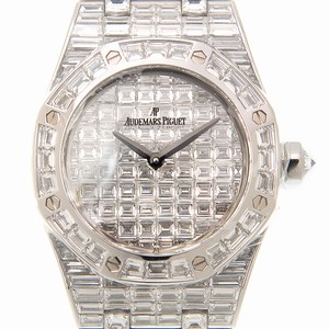 Audemars Piguet 67606BC.ZZ.9179BC.01 ROYAL OAK Quartz 18kt White Gold & Diamond 